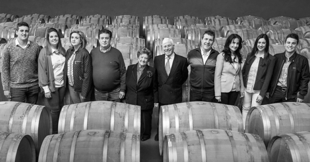 Green Roots Wine tweet media