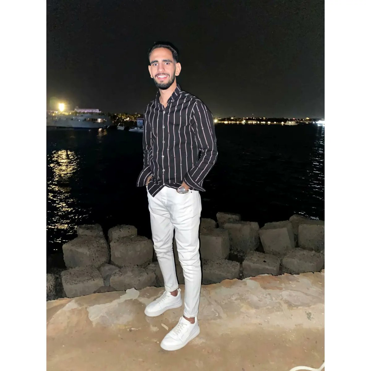 Elsoghayer_8's tweet photo. عقرب ف كتابتي..فبسم بدنكوا🖤🤍 https://t.co/Bjyexm3lZy