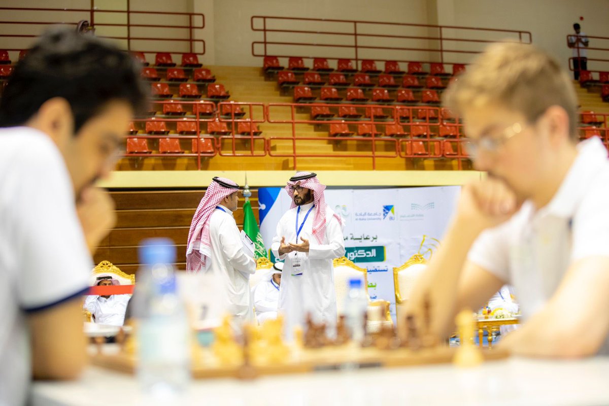 BahaUniversity's tweet photo. #تغطية | برعاية معالي وزير التعليم ؛ وحضور وكيل #جامعة_الباحة للشؤون الأكاديمية د.عبدالعزيز الغامدي رئيس الاتحاد الرياضي للجامعات السعودية أ.د خالد المزيني وعميد شؤون الطلاب د.أحمد ساعد، اختتمت بطولة #الإتحاد_الرياضي_للجامعات_السعودية_للشطرنج (طلاب) . https://t.co/Dzc6eJYKs9