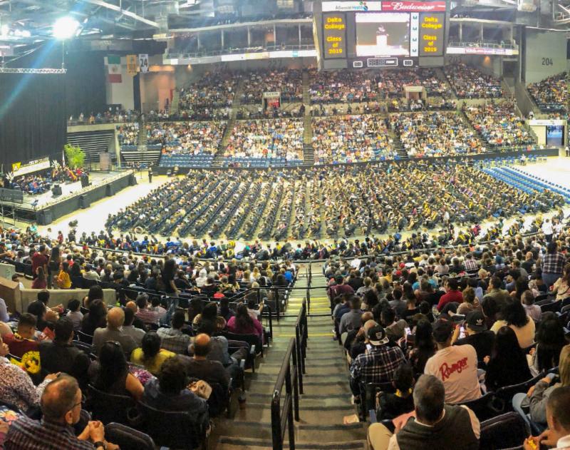 SJDeltaCollege's tweet photo. The countdown to Commencement is here! π Graduates, check your student email or visit https://t.co/797Av3HOeJ for an update on COVID testing, rehearsal, and commencement day. #DeltaClassOf2022 #DeltaCollegeGrad #MadeAtDeltaCollege https://t.co/5qduV6mUak