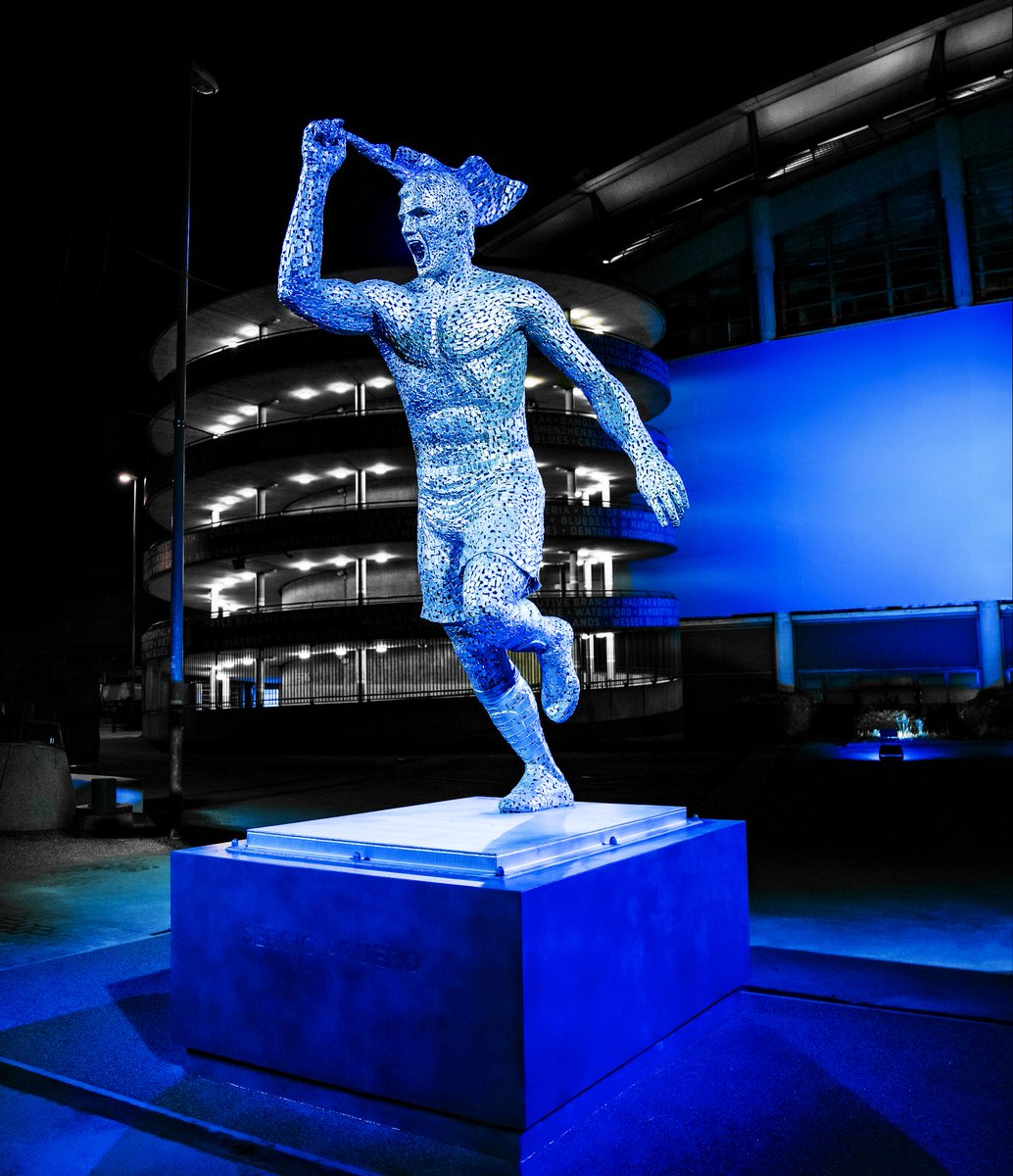 AryanNgpl7's tweet photo. Warra Champions league trophy for Aguero https://t.co/7Okn4lWXoA