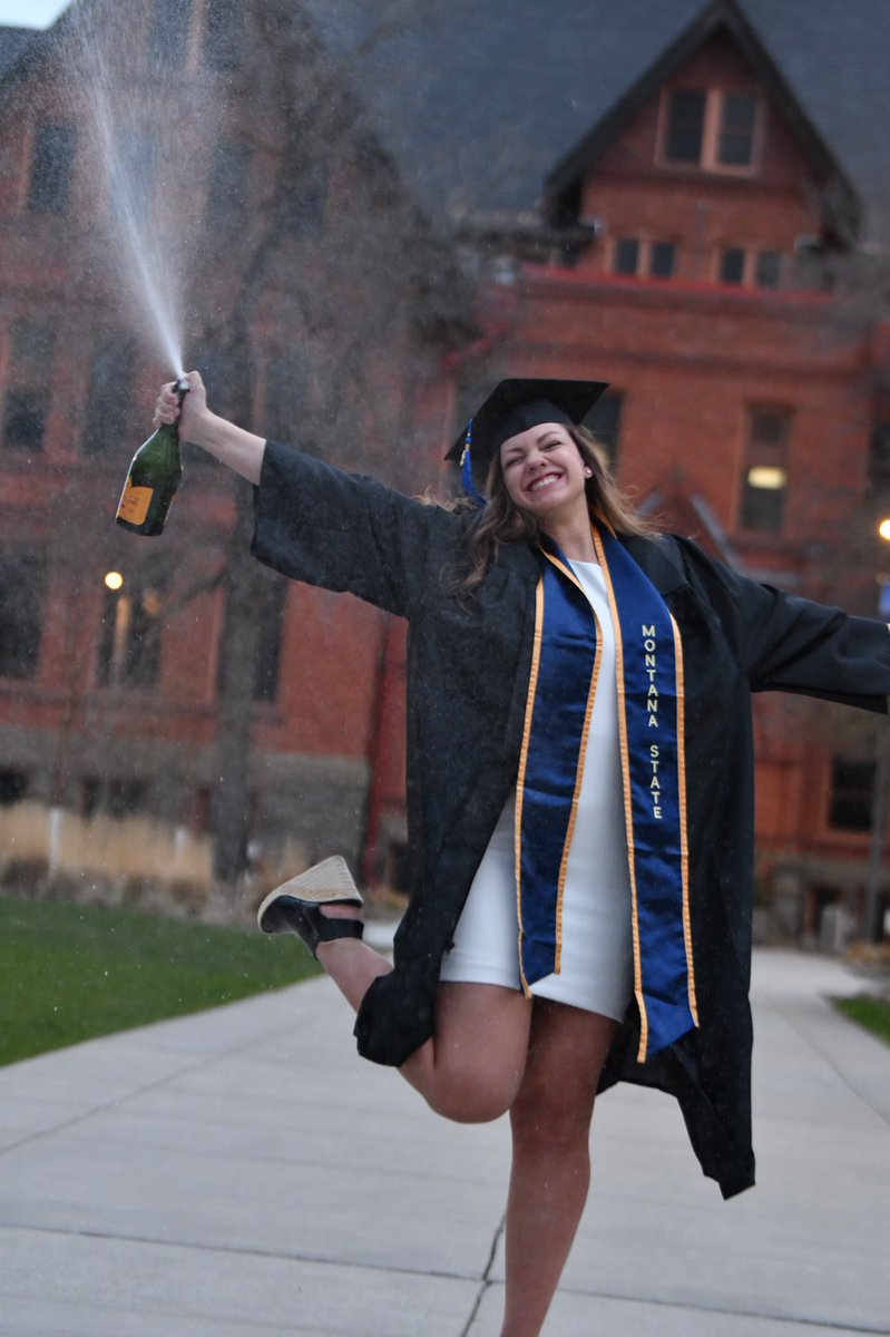 mocchirf's tweet photo. Excited to celebrate @mocchighooper and your accomplishments today! We ❤️ you, are proud of you and know the next chapter will be amazing too!  #CatGrad22 https://t.co/118LPrkxuL