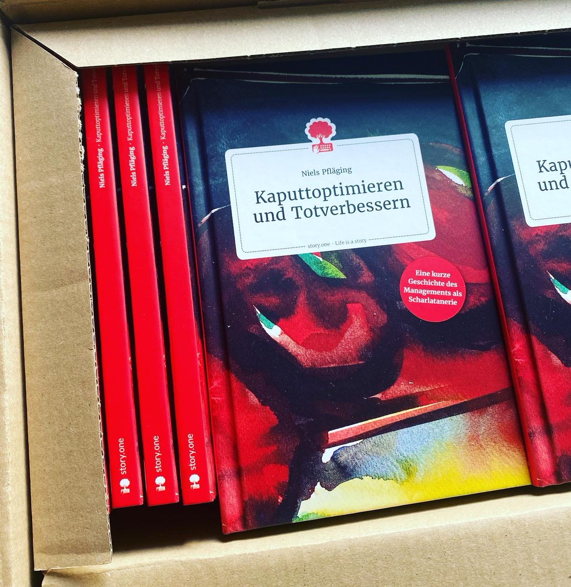 RedForty2's tweet image. Frisch eingetroffen! #kaputtoptimieren #pflaeging #betacodex #businessbuch #newwork