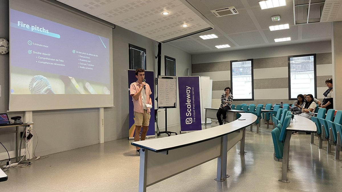 Les pitchs des idées au #StartupWeekend #Bordeaux !!! 🎤

Les participants présentent les idées qu’ils ont en tête avant de créer les équipes ! 🤝