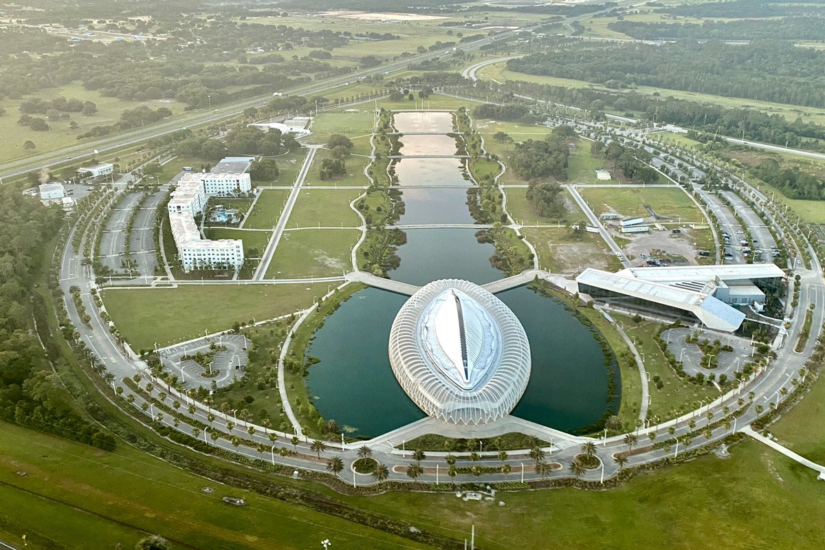 8_plamison's tweet photo. .@WFLA    Cool School.
@FloridaPolytech #Florida #poly #school #polkcounty #FridayFeeling #onyourside https://t.co/MkrE3Qm8VD