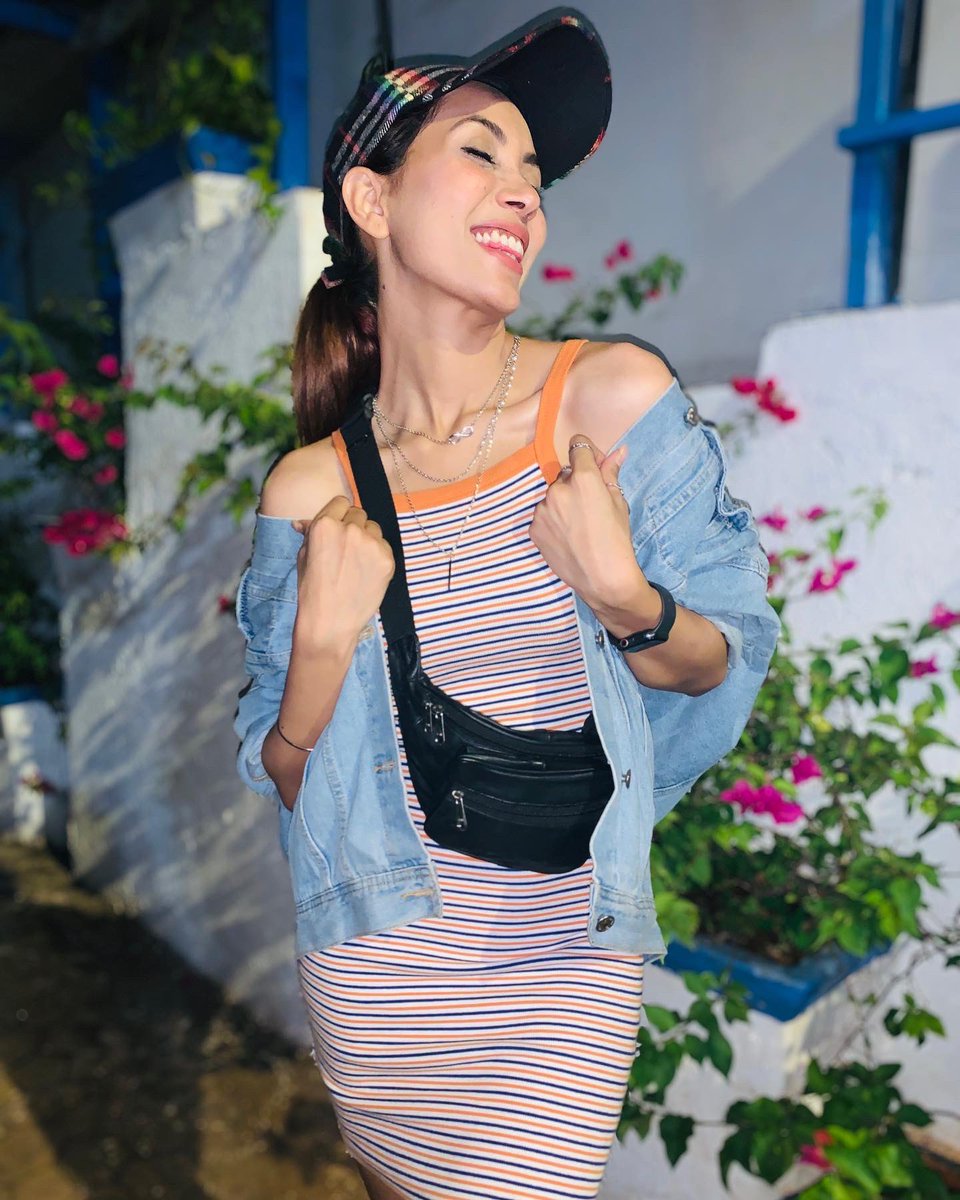 KratikaSRajput's tweet photo. Hey girl I just love to see you like this..!!♥️🦋

#love #Trending #Twitter #kratikasinghrajput https://t.co/FfWyLAbOBq