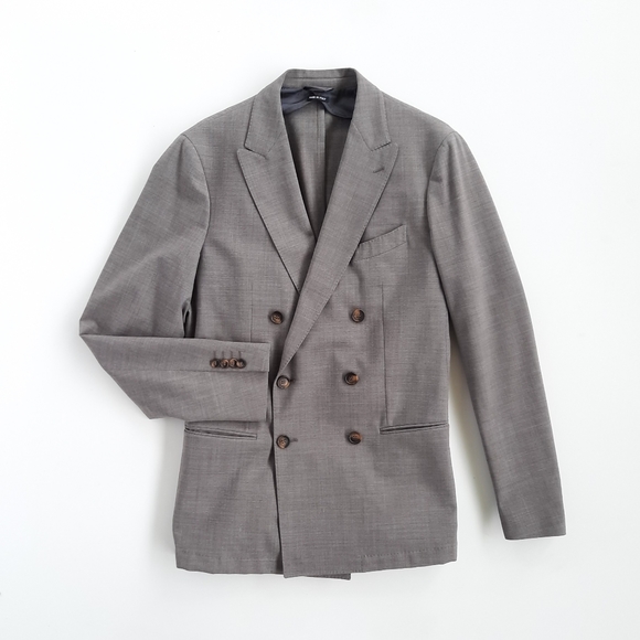 Wana_B75's tweet photo. So good I had to share! Check out all the items I'm loving on @Poshmarkapp #poshmark #fashion #style #shopmycloset #incinternationalconcepts #giorgioarmani #crystalrock: https://t.co/dGVyLmmnmQ https://t.co/fQju0C27eF