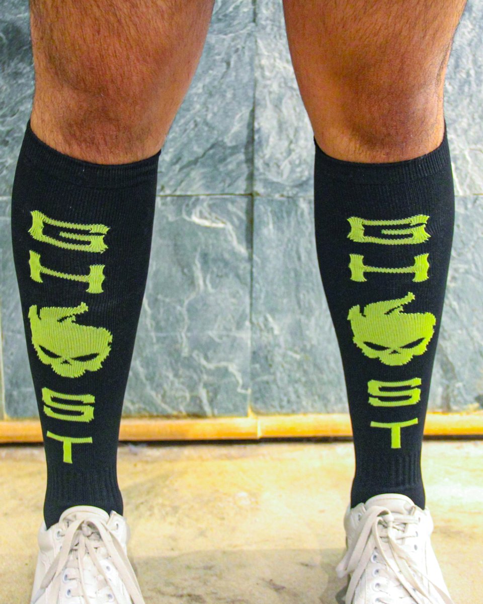 ghoststrongeq's tweet photo. Wait...are those neon deadlift socks...? 👀

Tomorrow at noon EST. https://t.co/P9cxMY5ICi