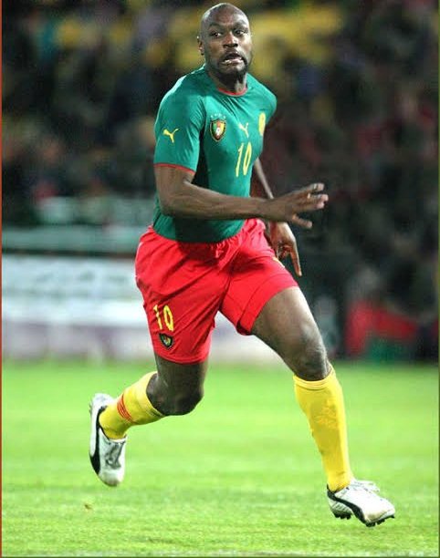 أسطورة كرة القدم الكاميرون باتريك مبوماPatrick Mboma يعتنق الإسلام، ويغيّر اسمه من باتريك إلى عبد الجليل، ترك المسيحية ودخل الاسلام، يحمل 52 ربيعاً، كان مهاجما محترفا،وأكبر هداف سابق للمنتخب الكاميروني، الحمد لله على نعمة الاسلام، ثبته الله على الاسلام الصحيح، وأكثر من أمثاله.