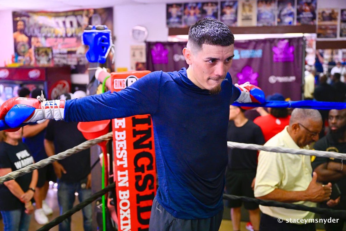 dallas_boxing's tweet photo. #dallasown Ray Ximenez puts his (19-2-0) vs the (7-13-1) record of Houston's Eric Manriquez this Saturday evening at the Factory in Deep Ellum.
#kingdomboxing https://t.co/v8r9rmKmI4