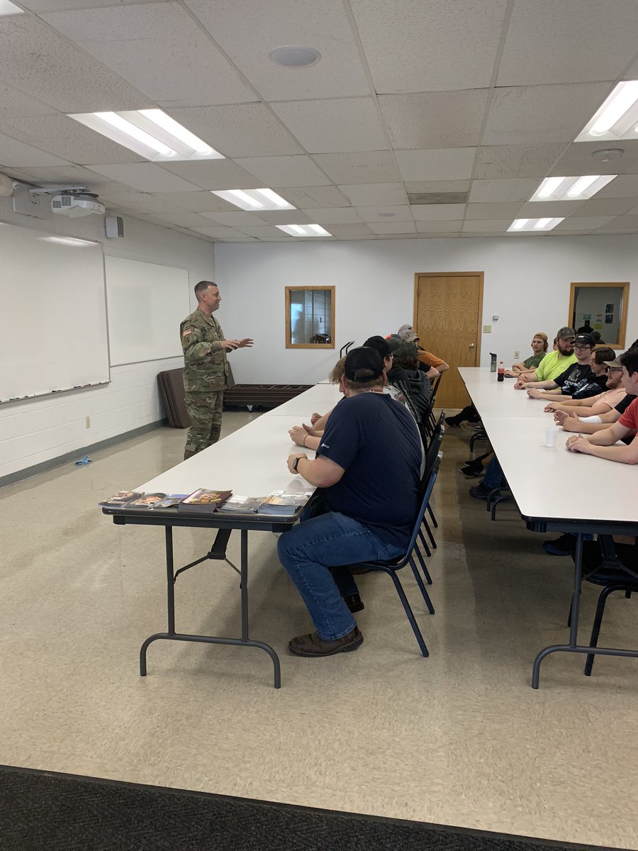 CSM Jason E. Decker (@ordnancecsm) on Twitter photo These young, talented, up and coming technicians are on their way to bright futures. I see myself 23 years ago in so many of them. Go Ordnance! Go #UP <a href="/usarec/">U.S. Army Recruiting</a> @USAODCorps @ChiefofOrdnance <a href="/TRADOC/">U.S. Army TRADOC</a> These young, talented, up and coming technicians are on their way to bright futures. I see myself 23 years ago in so many of them. Go Ordnance! Go #UP <a href="/usarec/">U.S. Army Recruiting</a> @USAODCorps @ChiefofOrdnance <a href="/TRADOC/">U.S. Army TRADOC</a>