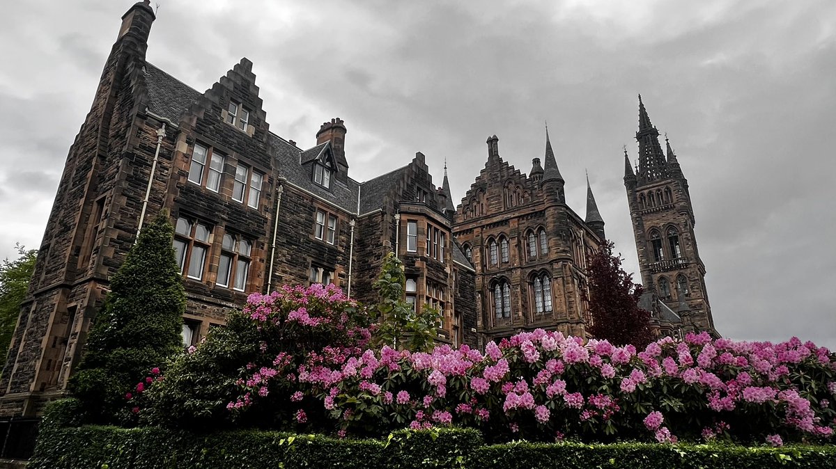 shafiyev_samir's tweet photo. Gloomy, but still beautiful day in Glasgow

#Glasgow #Scotland #UK https://t.co/DmVD6YOAQL