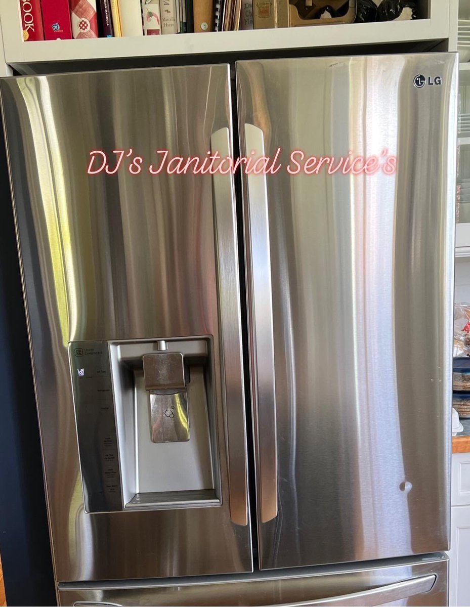 DJsJanitorial's tweet photo. Yes , I can make your stainless shine !! No chemical and it’s not Norwex!! #Letusdoyourdirtywork #stainlesssteel  #djsjanitorialservices #residentialcleaning #commercialcleaning #experincethedifference #yourdirtisourbusiness https://t.co/KMUcIgn7NY