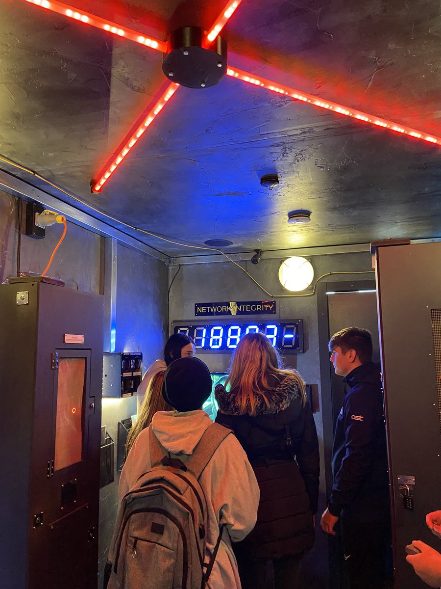 kkbennay's tweet photo. What a fantastic session today with our @PrincesTrust group! Great #teamwork and came out with great score 🙌🏻 #teambuilding #confidence #personaldevelopment #achieve #I2A https://t.co/OhQbiBO9h5