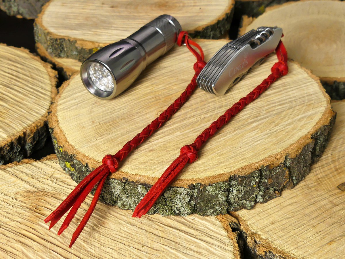 peterleatherpe1's tweet photo. Excited to share the latest addition to my #etsy shop: Red leather knife short lanyard, Custom leather key chain for women, https://t.co/2ubXMNMI8H #red #knifelanyard #leatherlanyard #keychainlanyard #shortlanyard #handmadelanyard #keylanyard #leatherkeychain #customke https://t.co/BokLLQOlgN