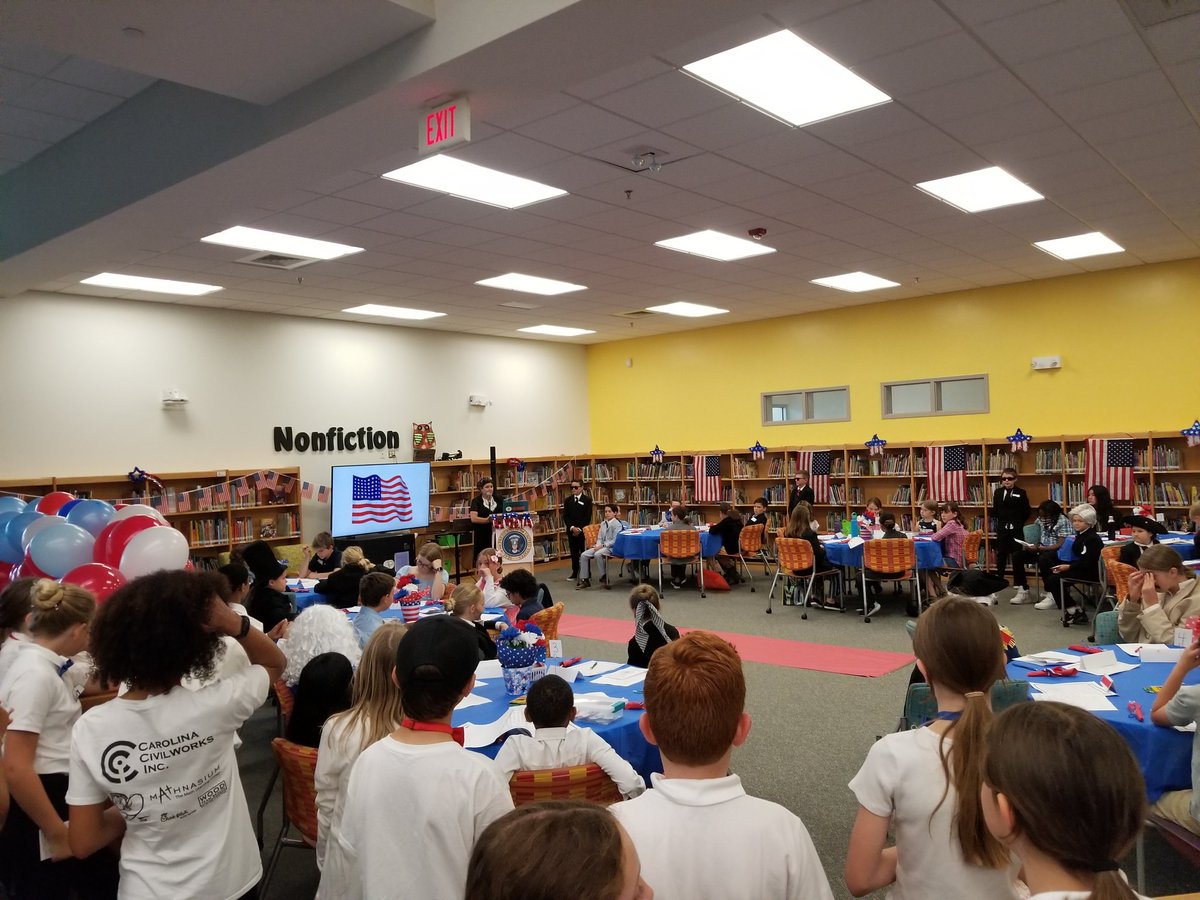 DavidJGaudet's tweet photo. Big day for @OakviewElem 5th graders!  They did an unbelievable job with Presidential Tea in the morning and State Parade of Floats in the afternoon #ReadyForMiddle https://t.co/FJq6Uz9iFU