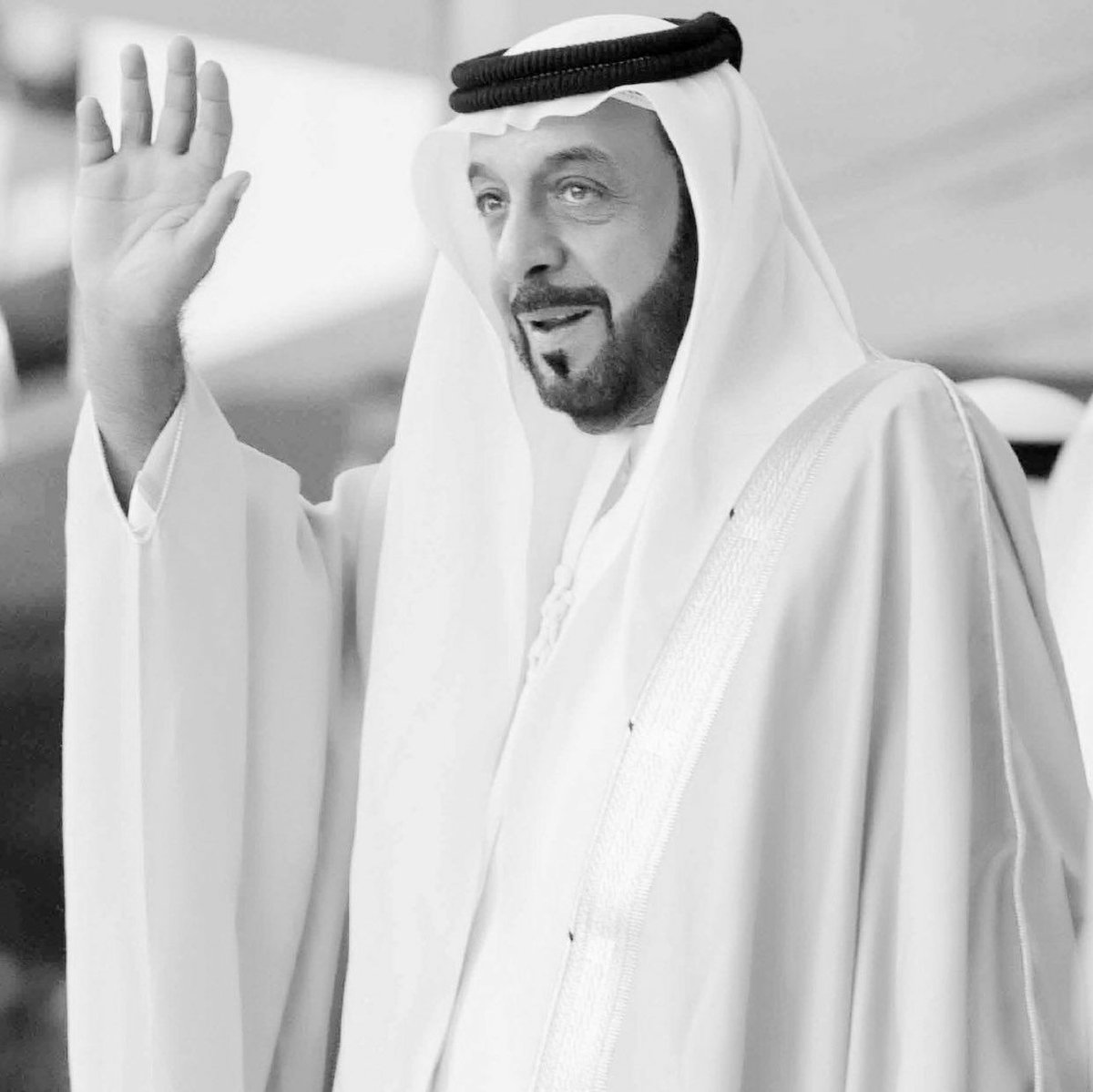 OmanNewsAgency's tweet photo. فقدت دولة #الإمارات العربية المتحدة الشقيقة والعالم اليوم بوفاة الراحل صاحب السمو الشيخ #خليفة_بن_زايد آل نهيان /رحمه الله/ قائدًا كرَّس حياته لخدمة وطنه على كافة الأصعدة المحلية والإقليمية والدولية.

#العمانية https://t.co/FqWhszEDq1