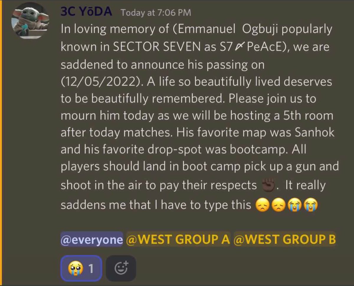 deadlybarons's tweet photo. Rest on king 😭😭😭😭😭😭😭😭😭😭😭😭😭😭😭😭😭😭😭😭. He always made sure everyone’s happy 😭😭 https://t.co/L5YpezUxCY