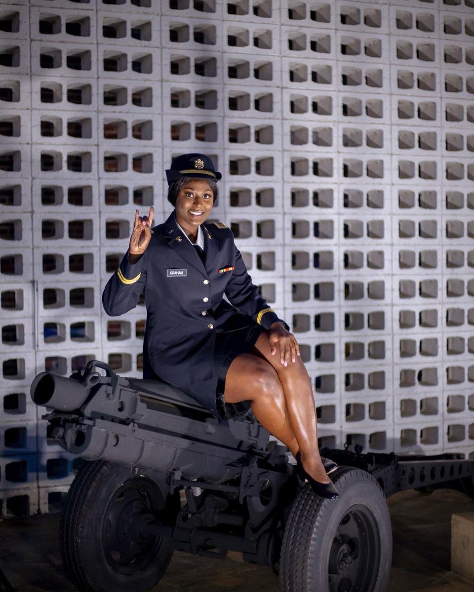 Graduate Spotlight👩🏾‍🎓✨
Congratulations to Soror Kayla Graham for graduating with a Bachelor of Science Degree in Psychology with a minor in Military Leadership. Soror Graham is a Spring ‘21 initiate.We wish you nothing but success in all of your future endeavors!❤️