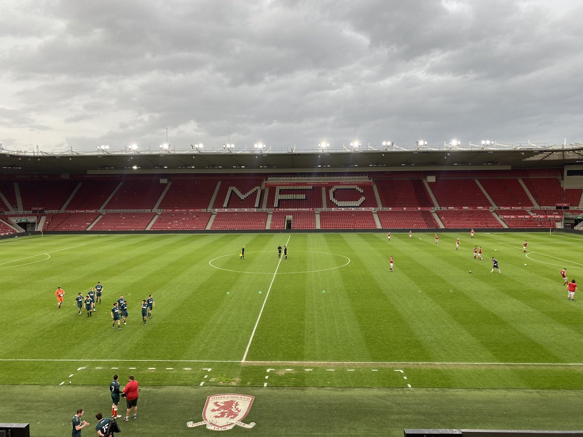 Boro_Breakdown's tweet photo. We’ve returned to the Riverside tonight to watch our co-host @TomGreen52 in the @Visualsoft Derby. #UTTG https://t.co/3931ibBGE9