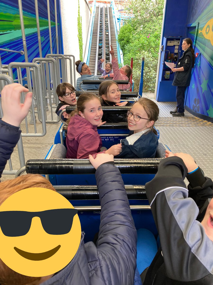RoscoePrimary6's tweet photo. Fabulous day with these amazing Year 6 children at Blackpool 🎢🎠@roscoeprimary34 @Roscoe_Primary https://t.co/0XyjXpjUwF