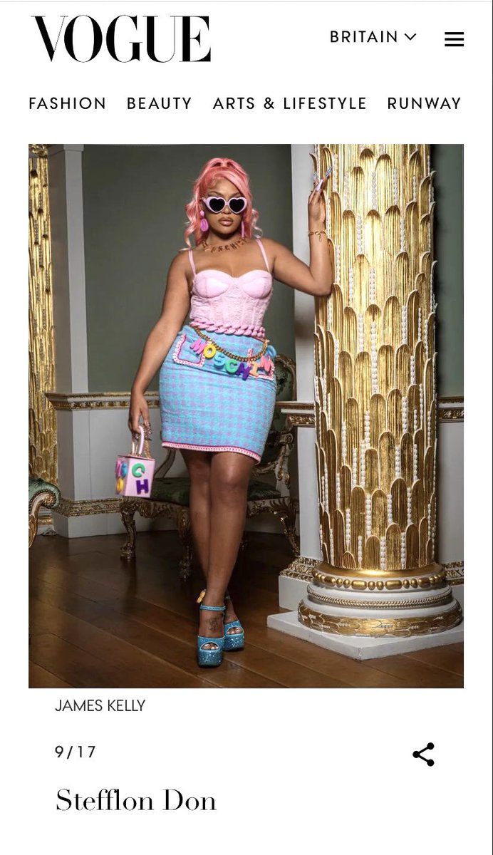 stefflondon's tweet photo. Issa Moschino babe ….Dressed by @Moschino !!! https://t.co/WWKPwZrEKQ