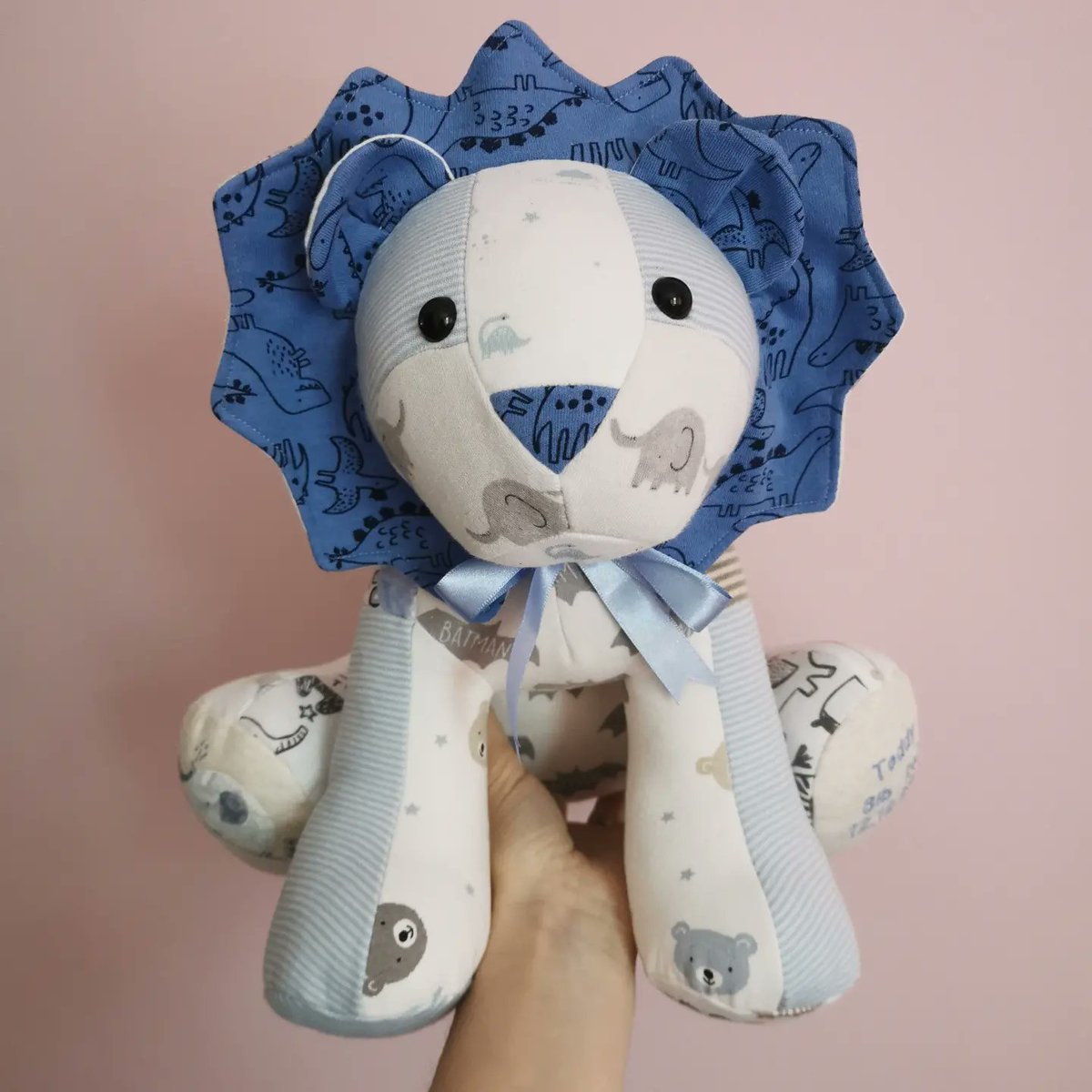 ktkatkreations's tweet photo. Gorgeous keepsakes all home safely ❤️ #memorybears #keepsakes #memorylions #memoryunicorns #keepsakemaker #smallbusiness #ktkatkreations https://t.co/sXGpkHA45r