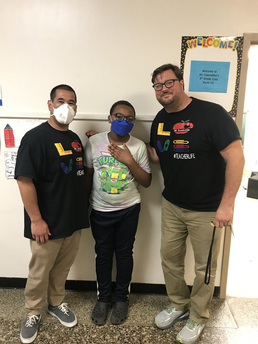 MESaacps's tweet photo. 4th grade teachers feeling the love! https://t.co/5dxcZw2C5K