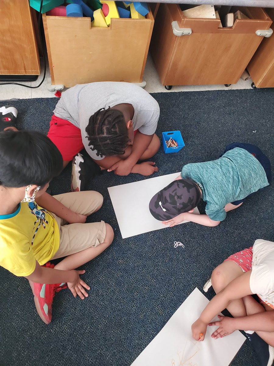 MandyKhabra's tweet photo. Number talks, reading, innovating. All gr5's taking their #characterpower and being k leaders. #PDSBEduweek @RidgeviewPS https://t.co/acID55g7Wy