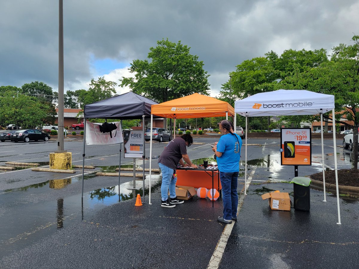 Tara_vip1's tweet image. Rain or Shine...Free means Free!!
Come see us today at 3116 Milton Rd Charlotte...its a great day for a Duck and Savings!
@reggieboost @BoostAJP @MayeTiffany @christrippVIP