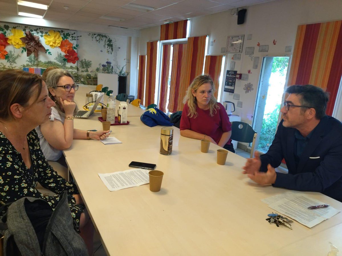 leafiloche's tweet photo. Situé dans le 5e, le centre d’accueil pour femmes enceintes et jeunes mamans héberge et accompagne quotidiennement 120 personnes : 40 familles dont 20 monoparentales. 

Des cuisines partagées, des espaces de repos , des activités de loisirs sont ainsi mis à leur disposition. https://t.co/fdZl2iyXj8