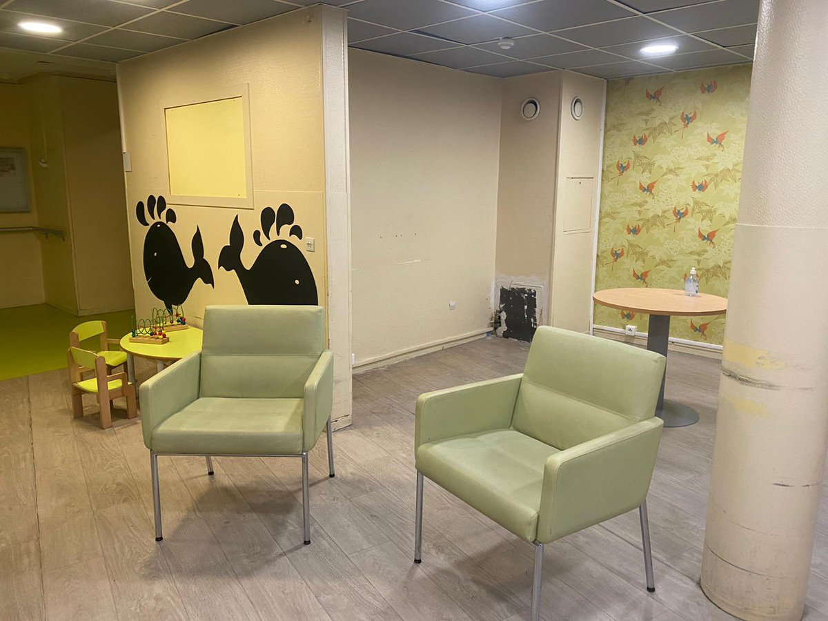leafiloche's tweet photo. Situé dans le 5e, le centre d’accueil pour femmes enceintes et jeunes mamans héberge et accompagne quotidiennement 120 personnes : 40 familles dont 20 monoparentales. 

Des cuisines partagées, des espaces de repos , des activités de loisirs sont ainsi mis à leur disposition. https://t.co/fdZl2iyXj8