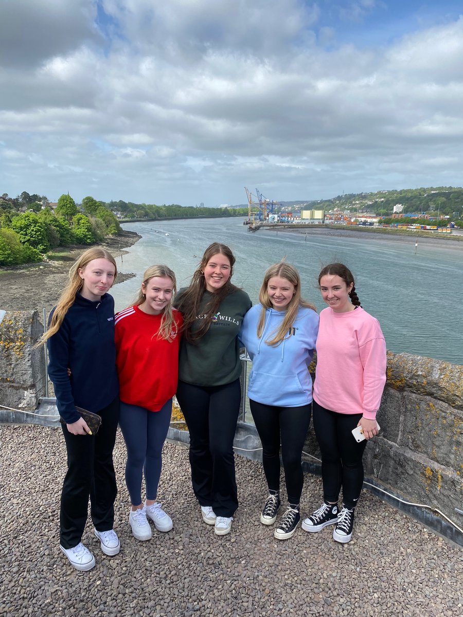 donnamlyons's tweet photo. @stmarysmallow 
Fifth year trip #hadagreatday #withfriends fab5thyears @blackrockcastle https://t.co/TgVBbStWSg