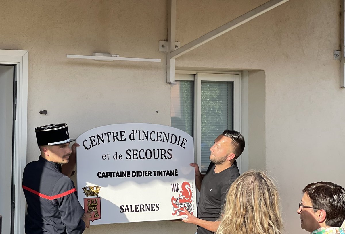 famatras's tweet photo. C’est avec une grande émotion que j’ai participé au baptême du centre de secours de Salernes. Il porte désormais le nom du Capitaine Didier Tintané, ancien chef de centre avec qui j’ai servi durant plus de 7 ans. 
J’adresse mes sincères pensées à sa famille et ses proches. https://t.co/z4zHB0zLk0