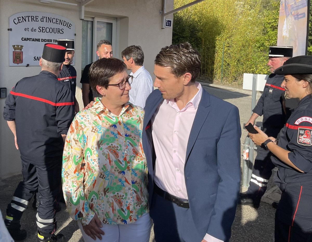 C’est avec une grande émotion que j’ai participé au baptême du centre de secours de Salernes. Il porte désormais le nom du Capitaine Didier Tintané, ancien chef de centre avec qui j’ai servi durant plus de 7 ans. 
J’adresse mes sincères pensées à sa famille et ses proches.