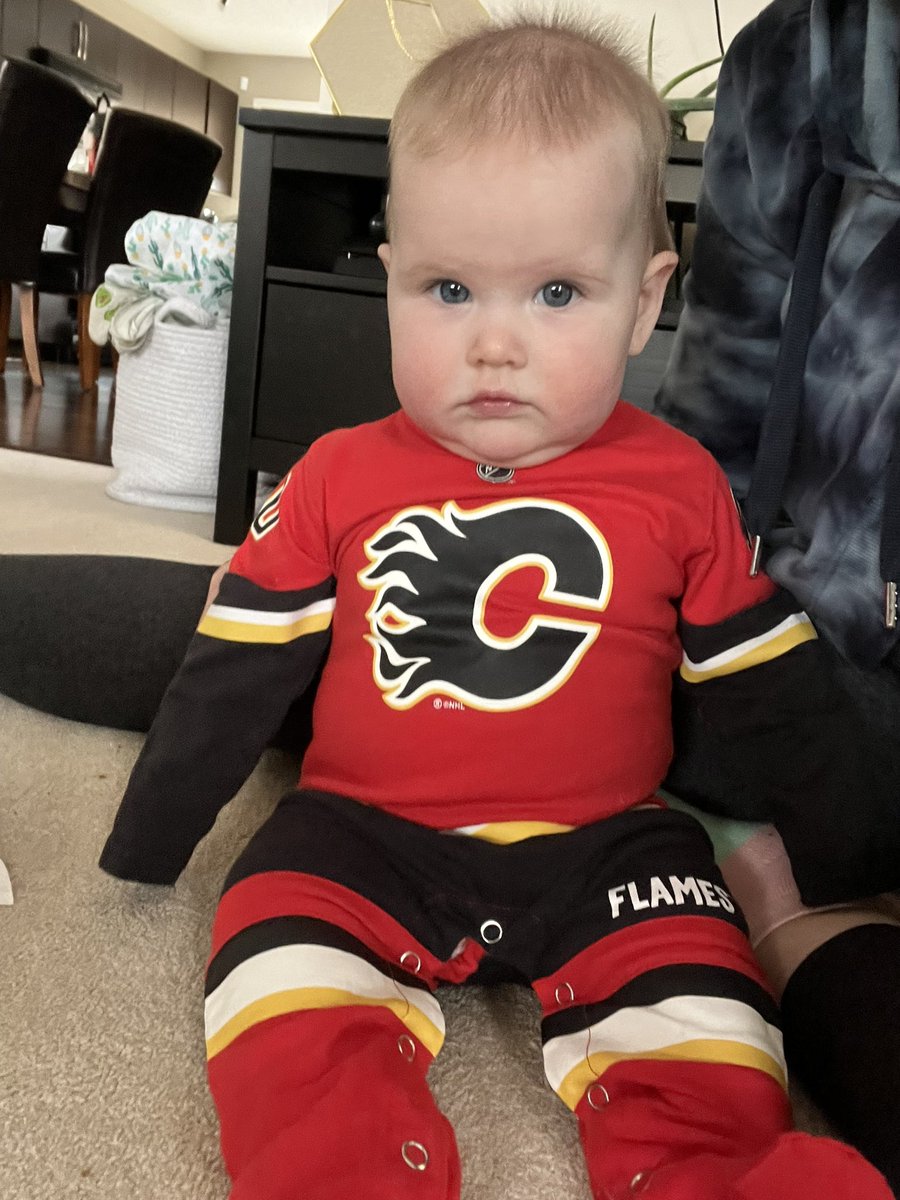 klernz's tweet photo. Meet Mali, the @NHLFlames good luck charm for tonight #GoFlamesGo #flames #baby https://t.co/sZERu3gkqz