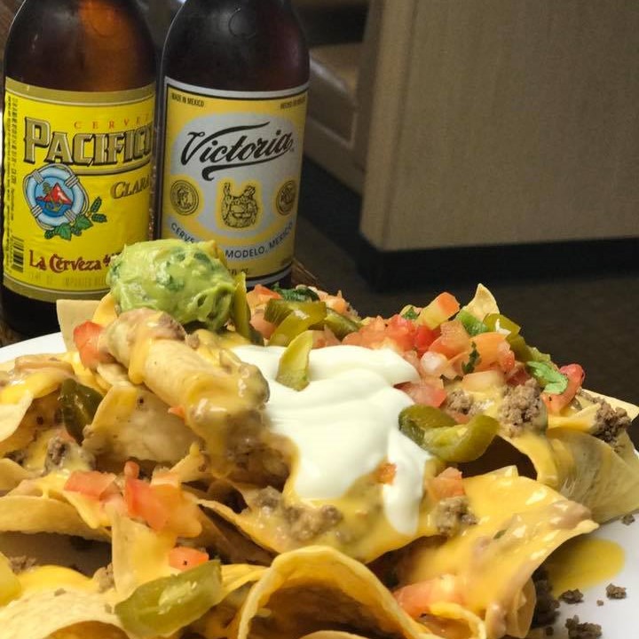 cancunfiest_fr's tweet photo. Back up, those are mine, Nacho's!😅
-
Order your favorite alcoholic drinks and meals for carryout or delivery ▶️ https://t.co/pKPCcubzcV
Drive-Thru available! 
. 
.
#CancunFiestaFresh #Tacos #Eeeats #Foodstagram #KansasCityMO #KansasCityEats https://t.co/LNuZvmOzwg