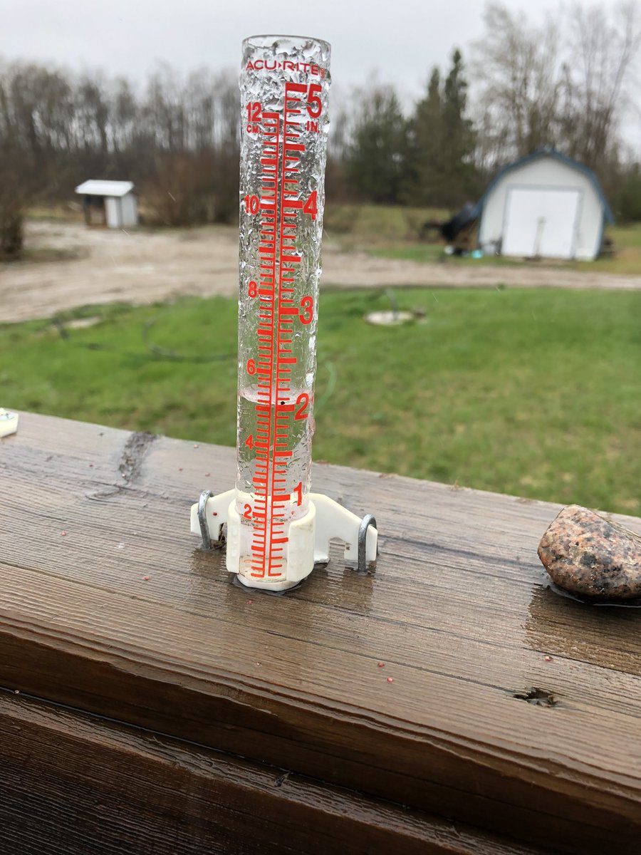 SamSentes's tweet photo. After two years of drought I promised myself I would never complain about moisture again… so I’m not complaining but if Mother Nature decides to turn off the tap for a few days I’d be cool with that 🌧 #growgrassgrow https://t.co/bxf1WaKL9d