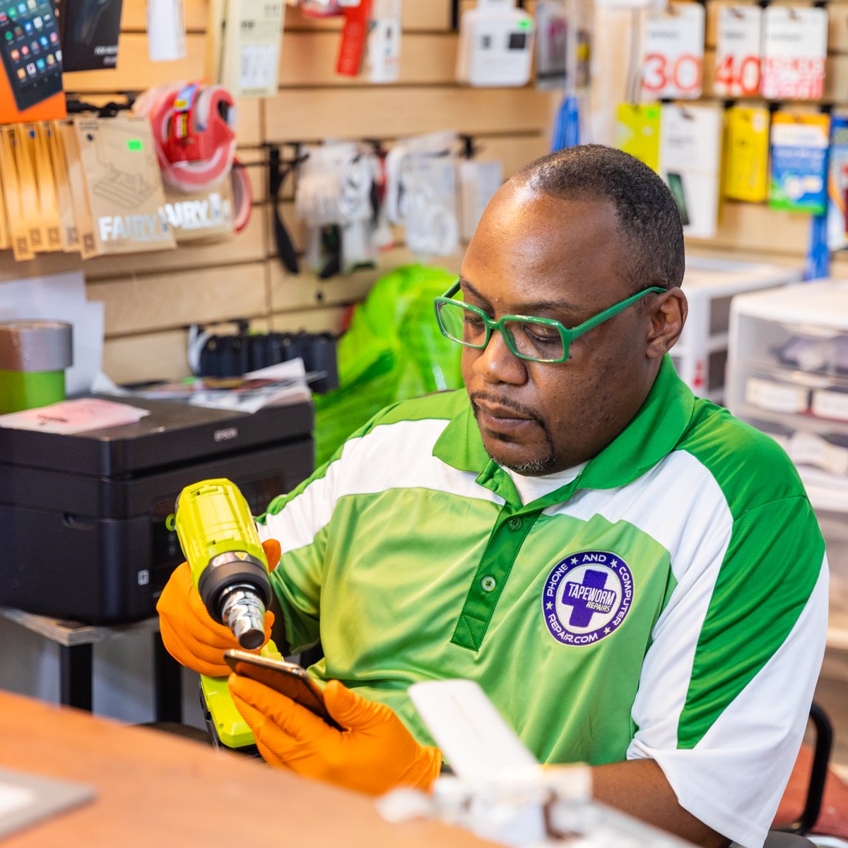 Tapewormrepairs's tweet photo. When it comes to your phone repair, our team will patch everything up in an instant! https://t.co/KWgBDKiQib