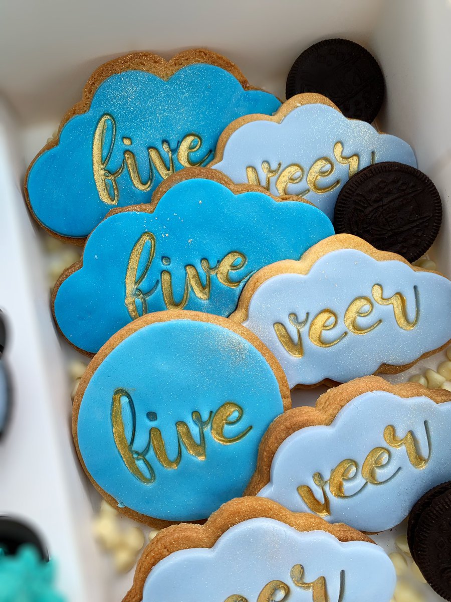DirectDesserts tweet media