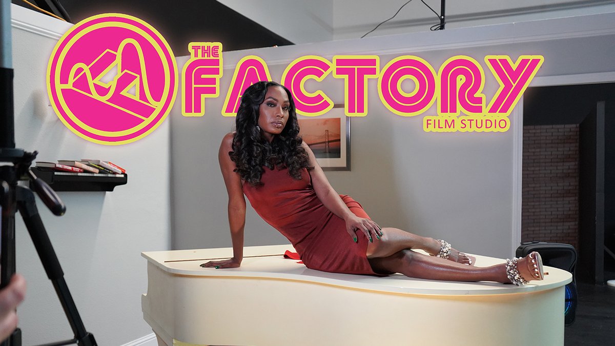 TheFactory925's tweet photo. "PRETTY TONI OFFICIAL" at THE FACTORY https://t.co/sbraneXdPb via @YouTube https://t.co/b1o2he8EzX