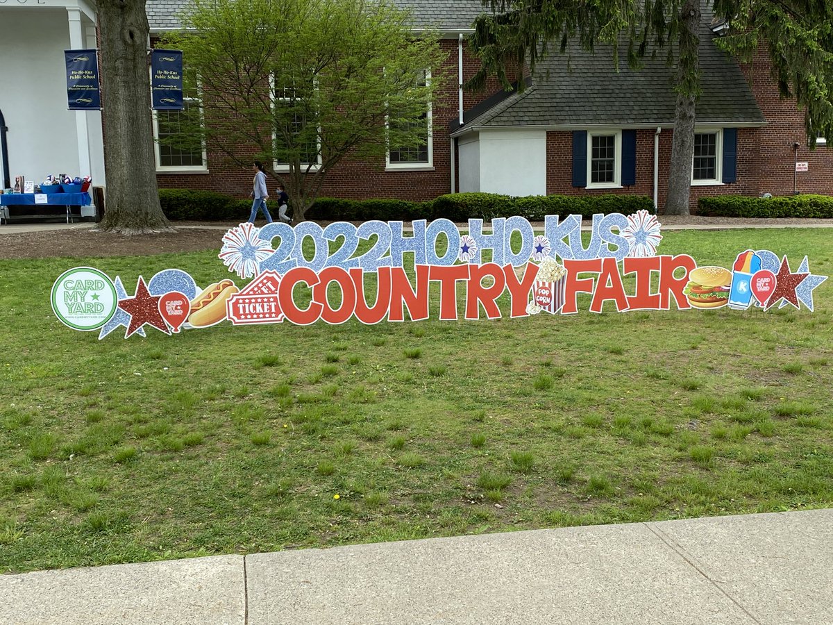 The HHK Country Fair has officially started!! Come join the fun!! #hhkcountryfair