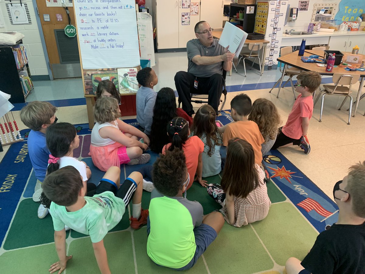 MrsKane722's tweet photo. B is for Book day!  Super silly stories from our awesome admin team! Thank you @FKESPrincipal and @MsBlasic_FKES! #kindergartenrocks #ilovefkes https://t.co/NFeJjN8O2Y
