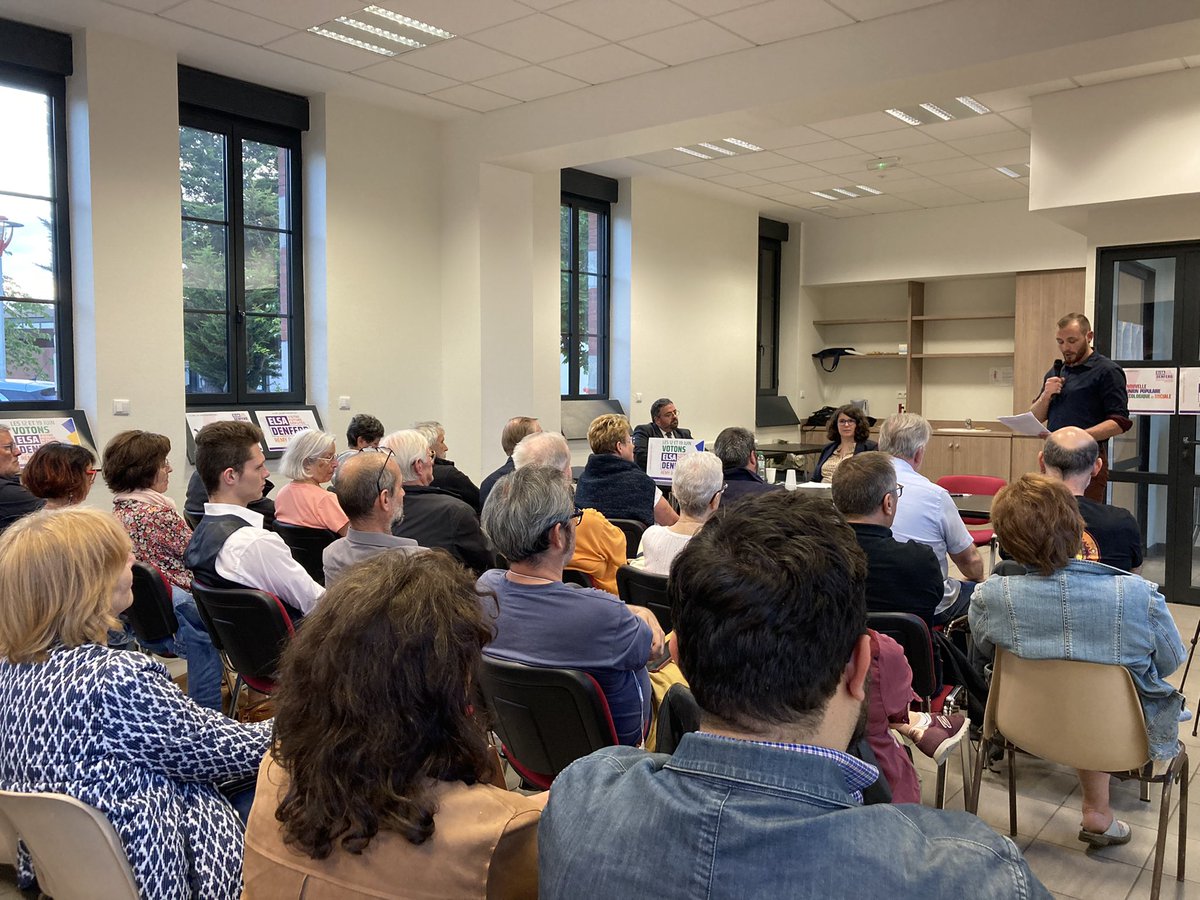 COTEMathilde's tweet photo. Salle comble au lancement de campagne de #denferd2022                                           Ensemble vers la victoire ✌️               
 ❤️ 💚 💜                                     #NUPES #Allier #legislatives2022 #denferddauvergne2022 #circo0303 https://t.co/SxriP71eyi