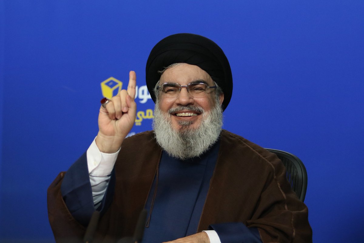 eshraqnasrullah's tweet photo. قَبِل لا آخذ الأنفاس جَـلالَك ياخذ عِيوني❤.
#باقون_معك #لبيك https://t.co/W2Kyb73tok