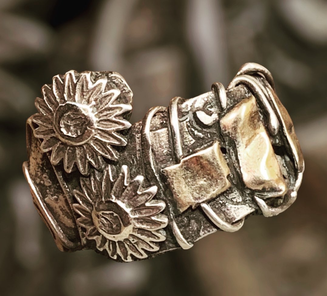 debsdesigns401's tweet photo. Not online yet. But making these fused silver rings were tons of fun!
https://t.co/fQTDWIgkFS https://t.co/Ubj3shohyU