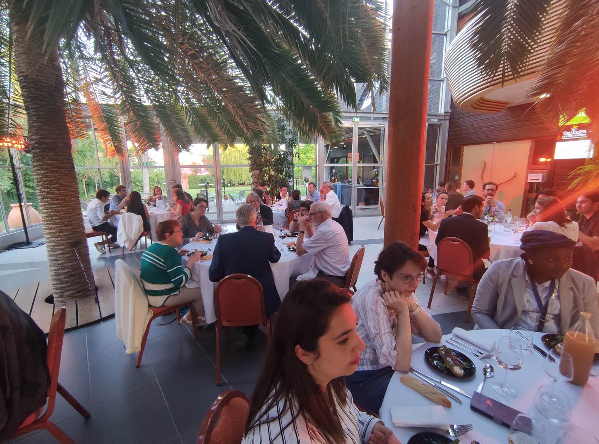 SgocAngers22's tweet photo. Fin de la première journée avec un dîner au parc @terrabotanica https://t.co/BwTOyrjrhG