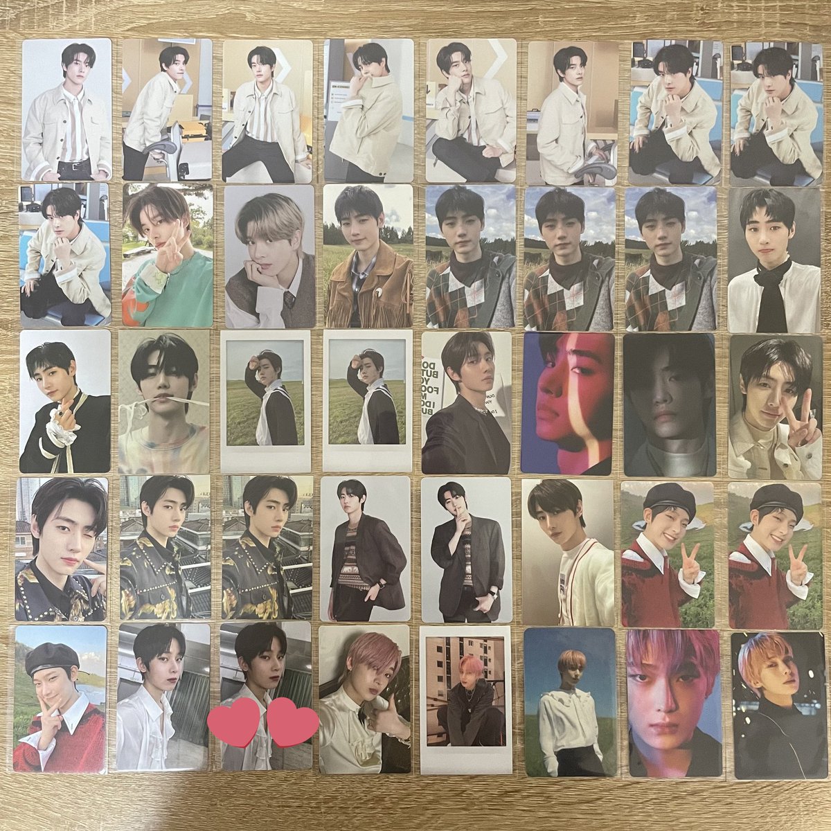 kyu__yo's tweet photo. @20020420en_ @xxx リプ失礼します。主様がご不快でなければになりますが、こちらのスングァンくんと❤のついたソヌの2:1での交換可能でしょうか？異種で厳しいと思いますが、ご検討よろしくお願いします。 https://t.co/7FBekpPAfl