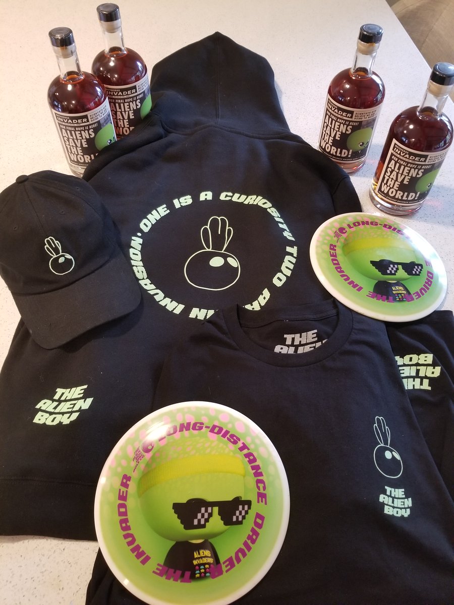 TheAlienBoyINV's tweet photo. How can NFT projects be sustainable long-term? 

Here's a clue 👀
#Brand @thealienboy https://t.co/Z7bsGUBL1T