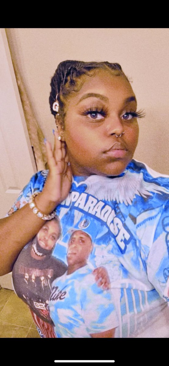 GangofDaisies's tweet photo. 💙💙 
#flyhighpops🕊 https://t.co/JNV9CClKLJ